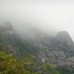 17_下りから見たババ岩・ジジ岩