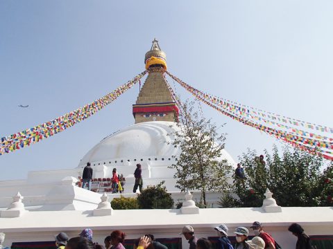 ボダナート寺院の仏塔　高さは36m ネパール最大