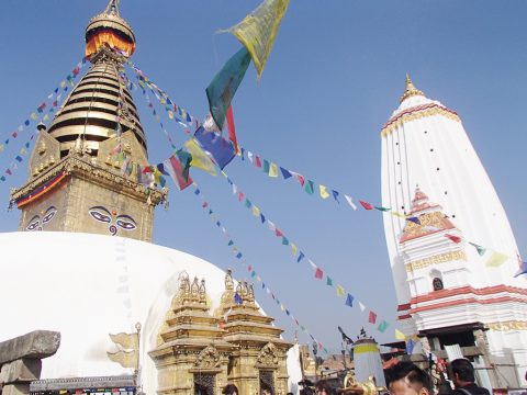 スワヤンブナート　ネパール最古の仏教寺院